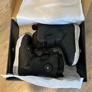 Women’s Ride Karmyn Boa Snowboard Boots (sz 6)